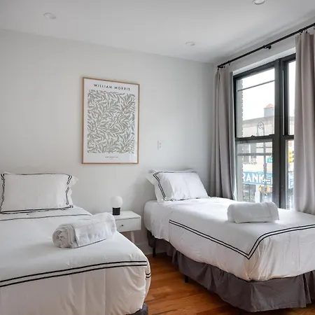 Three Bedroom Brooklynite Suite! New York Exterior photo